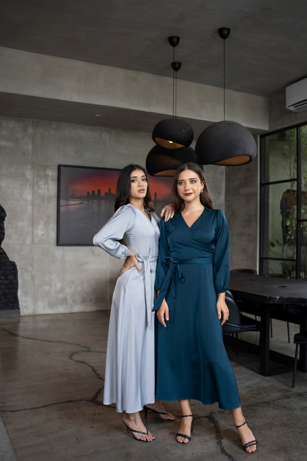 Knot Detailed Midi Dress