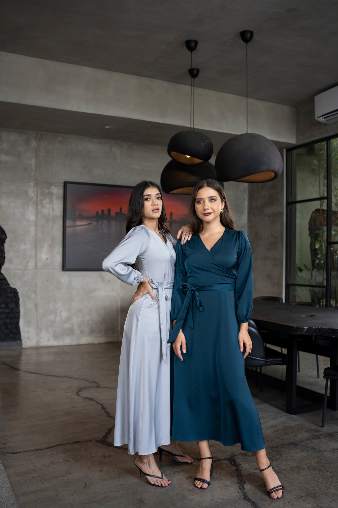 Knot Detailed Midi Dress