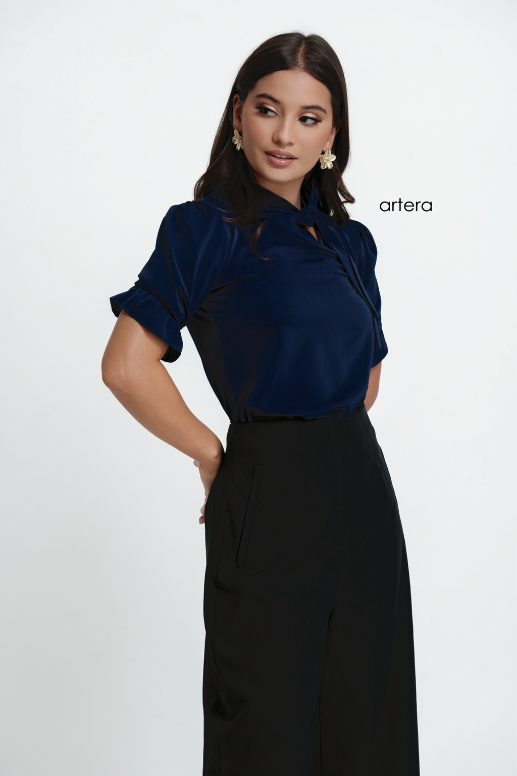 Kaia knot blouse