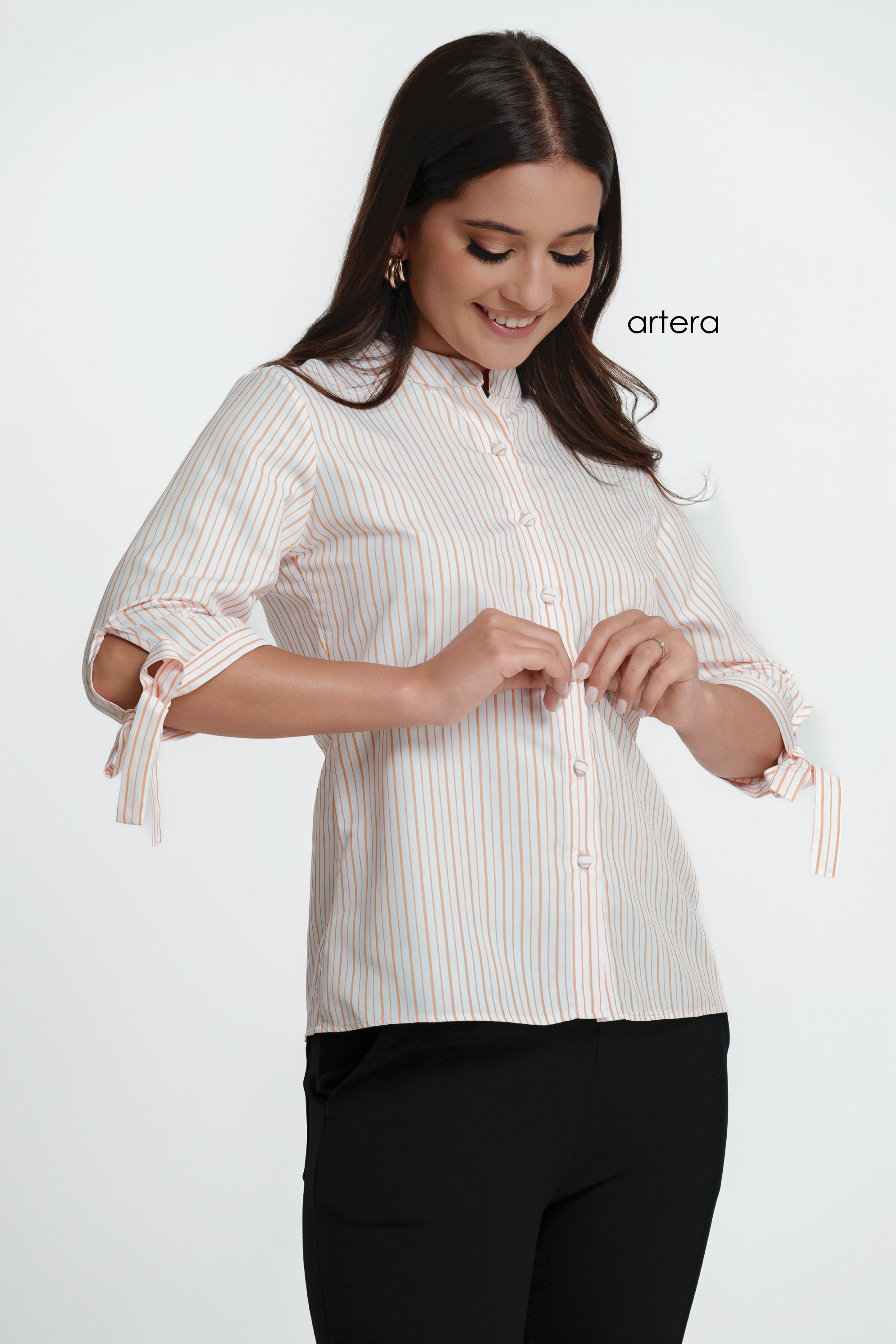 Mono line blouse